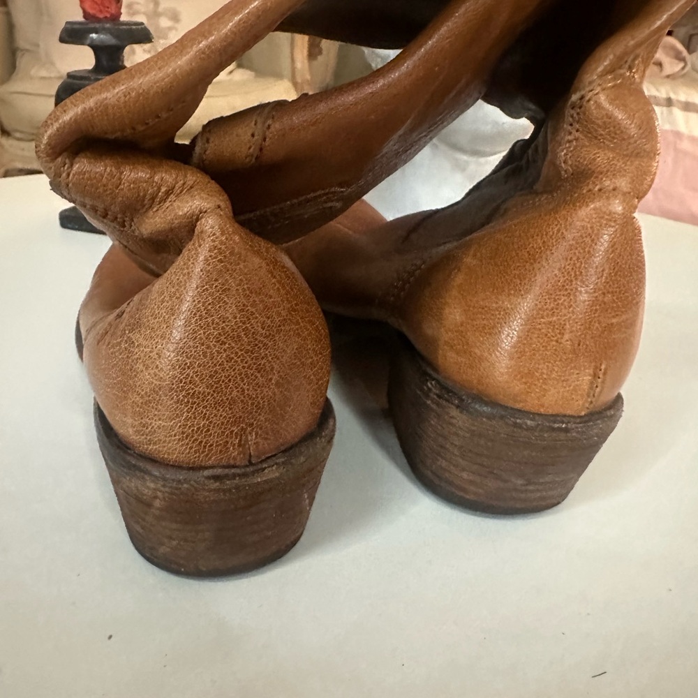 Frye Tan Leather Boots - Picture 4 of 6